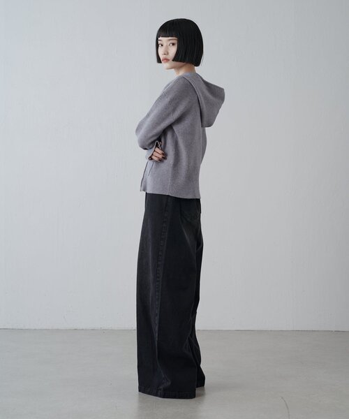 Lui's（ルイス）の「フードZIPニットパーカー（ニット/セーター・レディース・グレー/ベージュ/ブラック/サックスブルー・FREE）」の22枚目の写真