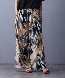 NICOLE white（ニコルホワイト）の「プリント柄パンツ（その他パンツ）」