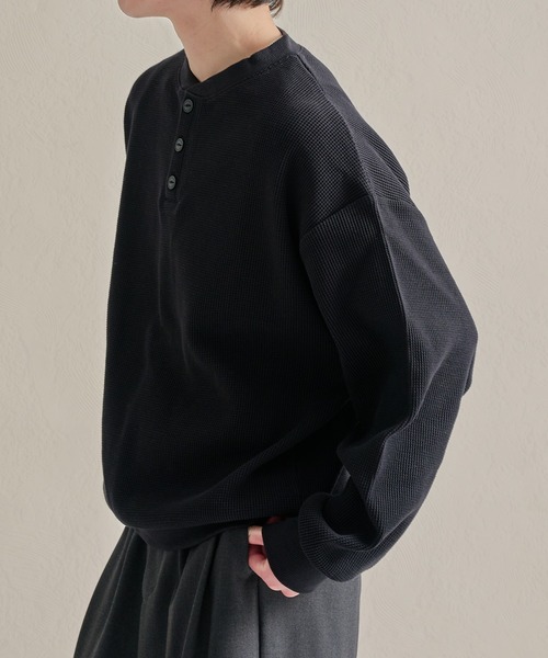 epnok（エプノック）の「ワッフルヘンリーネックTee（Tシャツ/カットソー・メンズ・ブラック/グレー/ブラック系その他・SMALL/MEDIUM/LARGE）」の17枚目の写真