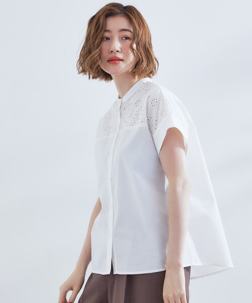 grove（グローブ）の「涼やかさと上品さを兼ね備えた　レースシャツブラウス（シャツ/ブラウス・レディース・オフホワイト/ブラック/ブルーグリーン・02/03/04/05/01）」の4枚目の写真