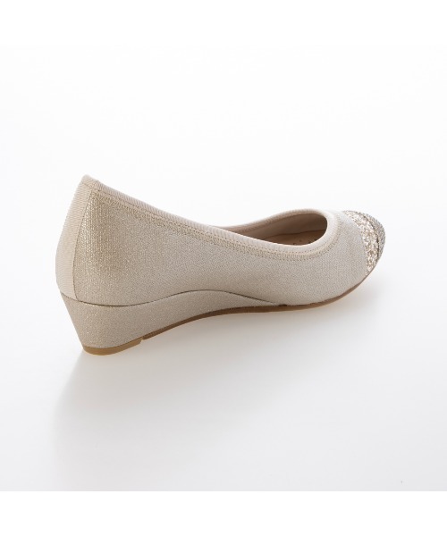 carino（カリーノ）の「ポインテッドトゥウエッジヒールパンプス（パンプス・レディース・ホワイトゴールド/クリアブラック/シルバー系その他4・23.5cm/23cm/24.5cm/24cm/22.5cm）」の11枚目の写真