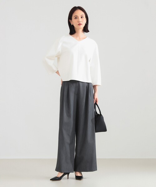 Demi-Luxe BEAMS（デミルクス ビームス）の「【1/9再値下げ】レーヨン ナイロン ポンチ Vネック プルオーバー［手洗い可］（Tシャツ/カットソー・レディース・ブラック/ホワイト・ONE SIZE）」の5枚目の写真