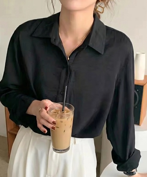cammie(キャミー)の「ベーシックシンプル無地シャツ(Tシャツ/カットソー・レディース・ライトイエロー/オフホワイト/ブラック・L/M)」の2枚目の写真