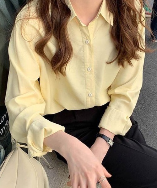 cammie(キャミー)の「ベーシックシンプル無地シャツ(Tシャツ/カットソー・レディース・ライトイエロー/オフホワイト/ブラック・L/M)」の4枚目の写真