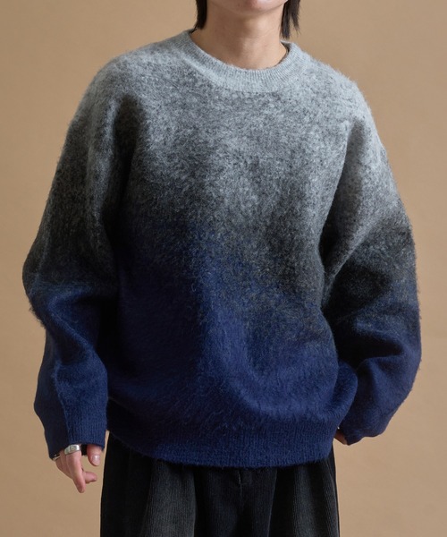 epnok（エプノック）の「グラデーションルーズニット（ニット/セーター・メンズ・ブルー/ブラック/ライトグレー/ブラウン/レッド/ネイビー・SMALL/MEDIUM/LARGE）」の4枚目の写真