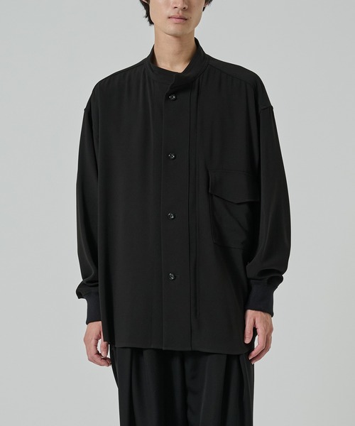 UJOH(ウジョー)の「【UJOH HOMME/ウジョー】W Front Shirt(シャツ/ブラウス・メンズ・ブラック/ブラウン・4/5)」の1枚目の写真