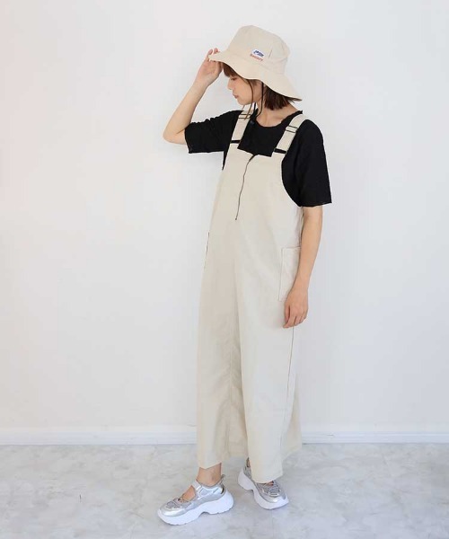 Bleu Bleuet(ブルーブルーエ)の「Bouncy.ひも付アシメトリックブリムハット(ハット・レディース・アイボリー/ブラック・FREE)」の16枚目の写真