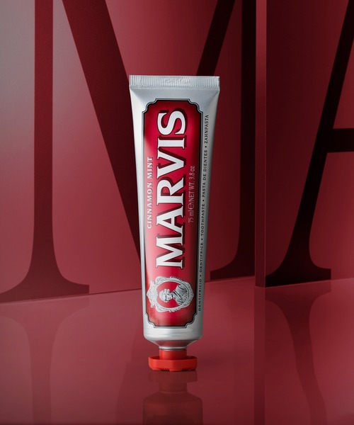 MARVIS（マービス）の「【MARVIS/マービス】歯磨き粉・トゥースペースト 75ml - 選べる6種類のミントフレーバー（オーラルケア/歯磨きグッズ・レディース・リコラス・ミント/ジンジャー・ミント/シナモン・ミント/ジャスミン・ミント/クラシック・ストロング・ミント/アクアティック・ミント・-）」の5枚目の写真