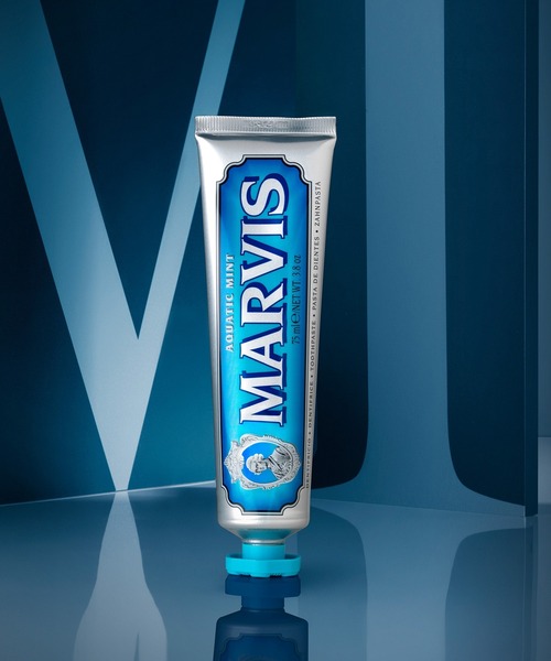 MARVIS（マービス）の「【MARVIS/マービス】歯磨き粉・トゥースペースト 75ml - 選べる6種類のミントフレーバー（オーラルケア/歯磨きグッズ・レディース・リコラス・ミント/ジンジャー・ミント/シナモン・ミント/ジャスミン・ミント/クラシック・ストロング・ミント/アクアティック・ミント・-）」の4枚目の写真