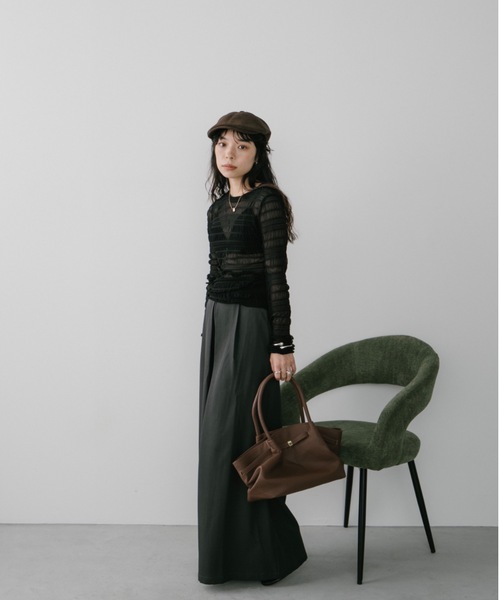 DRWCYS(ドロシーズ)の「シャーリングシアーチュールトップス(Tシャツ/カットソー・レディース・ブラウン/ブラック・FREE)」の16枚目の写真
