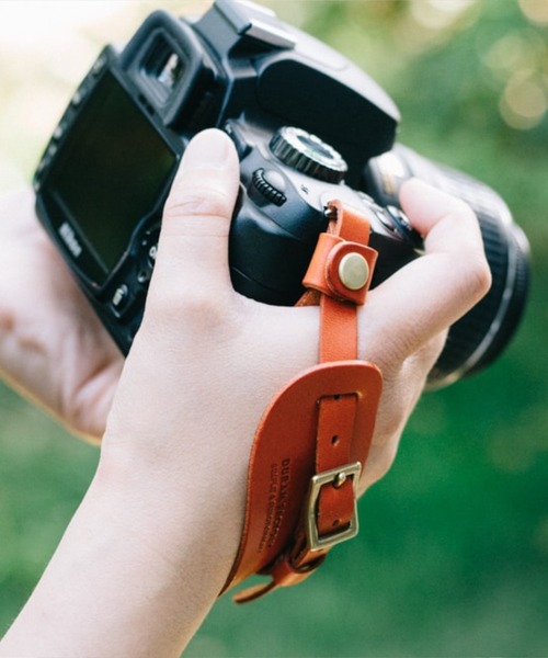 DURAM FACTORY（ドゥラムファクトリー）の「DURAM ドゥラム カメラハンドストラップ 本革 レザー 一眼レフ 17005（カメラ/カメラグッズ・レディース・グリーン/ブラウン/レッド/ブラック/ダークブラウン/ライトブラウン・FREE）」の7枚目の写真