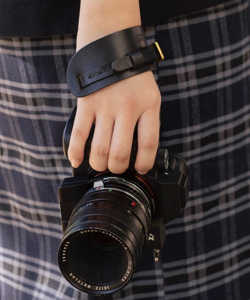 DURAM FACTORY（ドゥラムファクトリー）の「DURAM ドゥラム カメラハンドストラップ 本革 レザー 一眼レフ 17005（カメラ/カメラグッズ・レディース・グリーン/ブラウン/レッド/ブラック/ダークブラウン/ライトブラウン・FREE）」の17枚目の写真