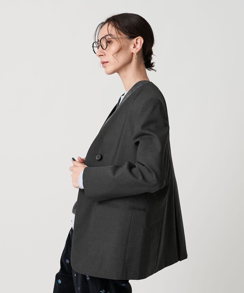 BEAUTY&YOUTH UNITED ARROWS(ビューティーアンドユースユナイテッドアローズ)の「ポリエステルレーヨン ノーカラー1ボタンジャケット(ノーカラージャケット・レディース・ダークグレー/モカ・M/S)」の20枚目の写真