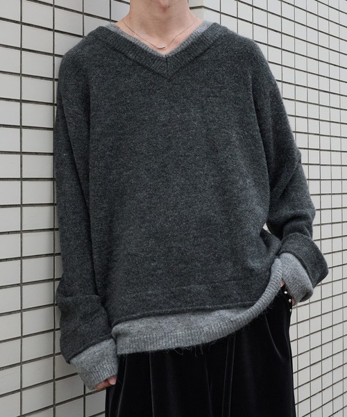 Perushu(ペルーシュ)の「レイヤードリラックスデザインVネックニット(ニット/セーター・メンズ・ベージュ/チャコールグレー/ブラウン・LARGE/MEDIUM)」の18枚目の写真