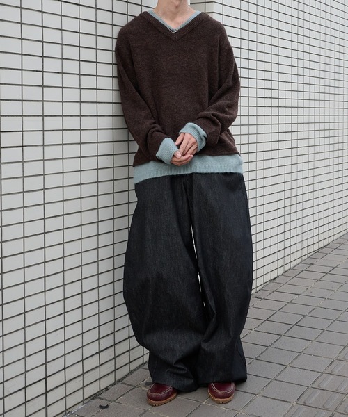 Perushu(ペルーシュ)の「レイヤードリラックスデザインVネックニット(ニット/セーター・メンズ・ベージュ/チャコールグレー/ブラウン・LARGE/MEDIUM)」の9枚目の写真
