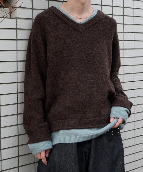 Perushu(ペルーシュ)の「レイヤードリラックスデザインVネックニット(ニット/セーター・メンズ・ベージュ/チャコールグレー/ブラウン・LARGE/MEDIUM)」の4枚目の写真