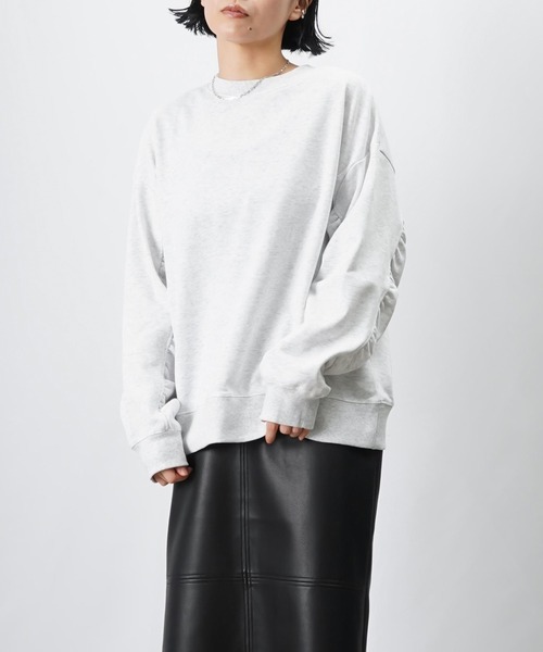 LUCA/LADY LUCK LUCA（ルカ/レディラックルカ）の「LC/LLL ボリュームスリーブ裏毛プルオーバー（スウェット・レディース・グリーン/オートミール/ブラック・FREE）」の3枚目の写真