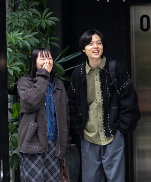 GLOSTER（グロスター）の「【ユニセックス対応】ハンドステッチニットジャケット（カーディガン/ボレロ・メンズ・ベージュ/ブラック/チャコールグレー・S/M/L）」の6枚目の写真