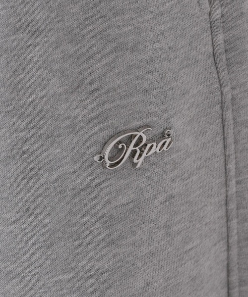 repipi armario（レピピ アルマリオ）の「ルーズキモウスウェットパンツ（スウェットパンツ・キッズ・アイボリー/グレー/ブラック・SMALL/LARGE/MEDIUM）」の4枚目の写真