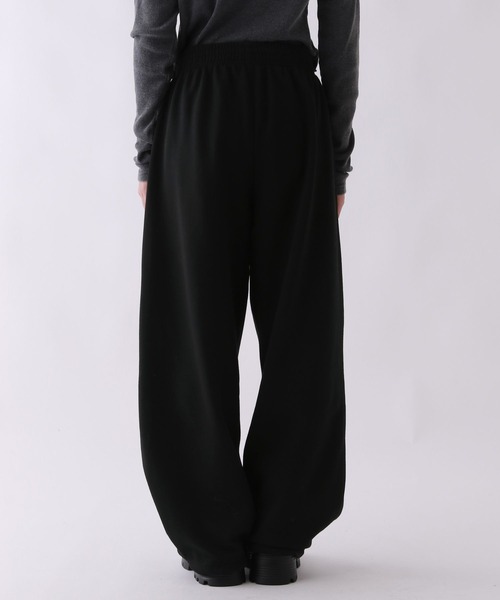 repipi armario（レピピ アルマリオ）の「ルーズキモウスウェットパンツ（スウェットパンツ・キッズ・アイボリー/グレー/ブラック・SMALL/LARGE/MEDIUM）」の9枚目の写真