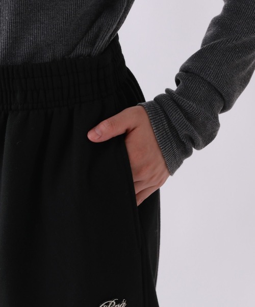 repipi armario（レピピ アルマリオ）の「ルーズキモウスウェットパンツ（スウェットパンツ・キッズ・アイボリー/グレー/ブラック・SMALL/LARGE/MEDIUM）」の11枚目の写真