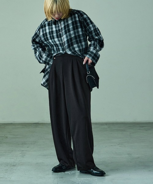 Fashion Letter(ファッションレター)の「ポンチカーブイージーパンツ(スウェットパンツ・レディース・ブラック/アイボリー/チャコール/ブラウン・M)」の18枚目の写真