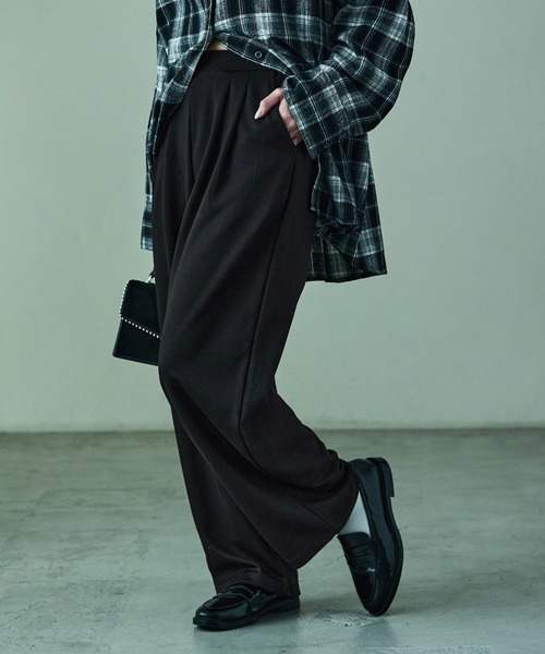 Fashion Letter(ファッションレター)の「ポンチカーブイージーパンツ(スウェットパンツ・レディース・ブラック/アイボリー/チャコール/ブラウン・M)」の13枚目の写真