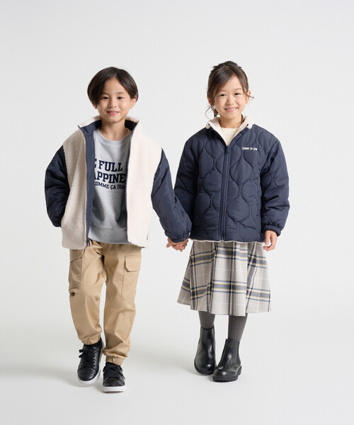 COMME CA ISM(コムサイズム)の「【オンライン限定カラー:ブラック】リバーシブル キルト×ボア ブルゾン(ブルゾン・キッズ・ネイビー/ブラック/カーキ・100cm/120cm/130cm/140cm/150cm/110cm)」の6枚目の写真