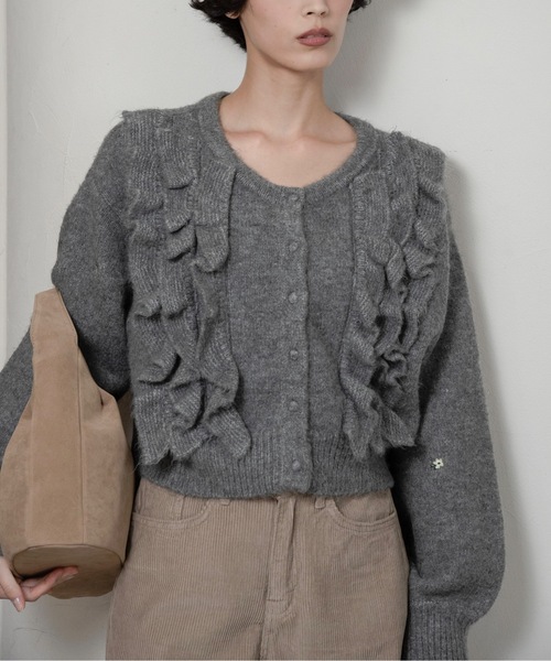 lawgy（ラウジー）の「floral pattern embroidery knit / フローラルパターンエンブロイダリーニット（ニット/セーター・レディース・ホワイト/ブラウン/グレー・FREE）」の11枚目の写真