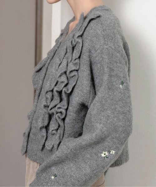 lawgy（ラウジー）の「floral pattern embroidery knit / フローラルパターンエンブロイダリーニット（ニット/セーター・レディース・ホワイト/ブラウン/グレー・FREE）」の13枚目の写真