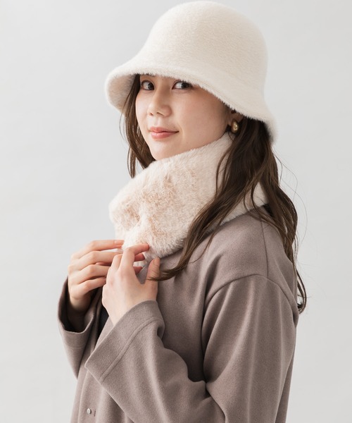 KATHARINE ROSS（キャサリンロス）の「【KATHARINE ROSS】エコファーティペット[マグネット]（マフラー・レディース・ベージュ・MEDIUM）」の6枚目の写真