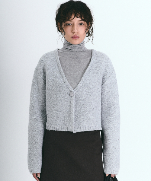 NICK&NICOLE(ニックアンドニコール)の「TWINKLE CROP WOOL KNIT CARDIGAN_LIGHT GRAY(カーディガン/ボレロ・レディース・その他・FREE)」の1枚目の写真