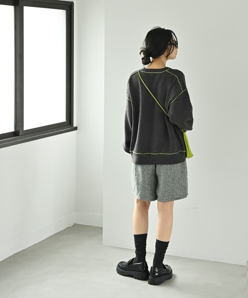 STYLE DELI(スタイルデリ)の「【BLK001】配色ニットチュニック(ニット/セーター・レディース・チャコール/ブラウン・FREE)」の5枚目の写真