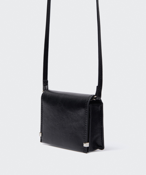 MUSINSA STANDARD WOMAN（ムシンサスタンダードウーマン）の「ウィメンズスクエアエンベロップマイクロクロスバッグ[ブラック]（メッセンジャーバッグ・レディース・その他・FREE）」の2枚目の写真
