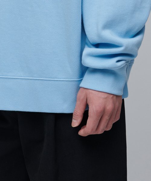 MUSINSA STANDARD（ムシンサスタンダード）の「オーバーサイズスウェットシャツ[スカイブルー]（スウェット・メンズ・その他・SMALL/MEDIUM/LARGE/X-LARGE/XX-LARGE/XXX-LARGE）」の7枚目の写真