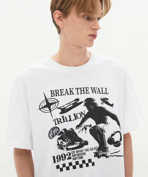 TRILLION(トリリオン)の「スケートボード ピグメント グラフィック 半袖Tシャツ(ホワイト)(Tシャツ/カットソー・レディース・その他・MEDIUM/LARGE/X-LARGE)」の3枚目の写真