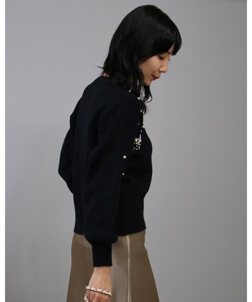 Doumoi（ドゥモエ）の「パール＆ビジュー付き　ニット プルオーバー（ニット/セーター・レディース・ホワイト/ブラック/グレー/ブルー/グリーン・FREE）」の20枚目の写真