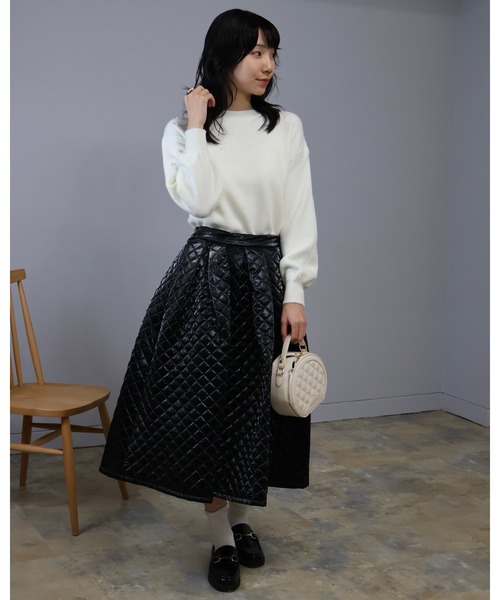 Doumoi（ドゥモエ）の「パール＆ビジュー付き　ニット プルオーバー（ニット/セーター・レディース・ホワイト/ブラック/グレー/ブルー/グリーン・FREE）」の11枚目の写真