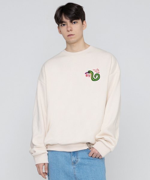 GRAVER（グレーバー）の「[ユニセックス]GOOD SNAKE スウェット_クリーム（スウェット・レディース・アイボリー・X-LARGE/SMALL/LARGE/MEDIUM）」の3枚目の写真