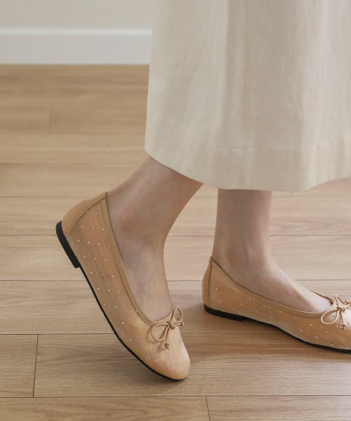 SAPPUN(サプン)の「Dorothy キュービック メッシュ リボン フラットシューズ (1cm)(バレエシューズ・レディース・ブラック/グレー/ベージュ/ホワイト・22.5cm/23cm/23.5cm/24cm/24.5cm/25cm/25.5cm)」の7枚目の写真