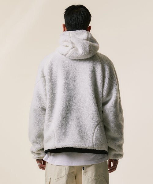 LMCの「ITALIC BOA FLEECE RVSB HOODED JACKET cream(その他アウター・レディース・その他・LARGE/SMALL/X-LARGE/MEDIUM)」の5枚目の写真