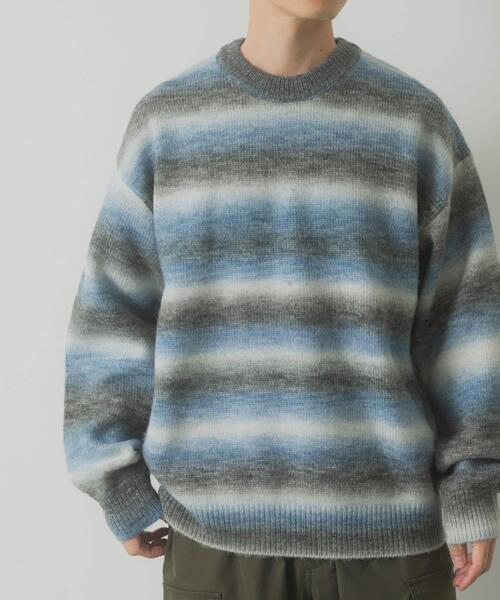 ITEMS URBANRESEARCH(アイテムズ アーバンリサーチ)の「グラデーションクルーネックルーズニット(ニット/セーター・メンズ・ブルー/レッド/イエロー・LARGE/MEDIUM)」の19枚目の写真