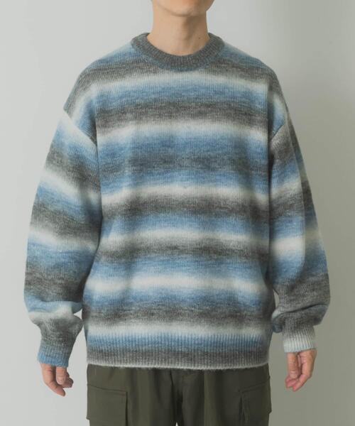 ITEMS URBANRESEARCH(アイテムズ アーバンリサーチ)の「グラデーションクルーネックルーズニット(ニット/セーター・メンズ・ブルー/レッド/イエロー・LARGE/MEDIUM)」の11枚目の写真