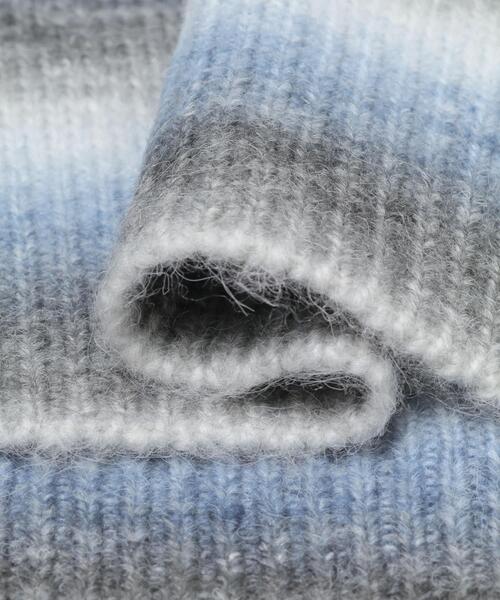 ITEMS URBANRESEARCH（アイテムズ アーバンリサーチ）の「グラデーションクルーネックルーズニット（ニット/セーター・メンズ・ブルー/レッド/イエロー・LARGE/MEDIUM）」の5枚目の写真