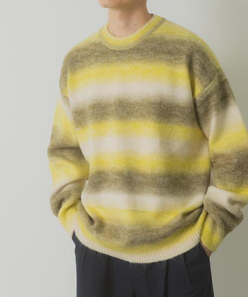 ITEMS URBANRESEARCH（アイテムズ アーバンリサーチ）の「グラデーションクルーネックルーズニット（ニット/セーター・メンズ・ブルー/レッド/イエロー・LARGE/MEDIUM）」の15枚目の写真