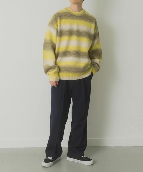 ITEMS URBANRESEARCH（アイテムズ アーバンリサーチ）の「グラデーションクルーネックルーズニット（ニット/セーター・メンズ・ブルー/レッド/イエロー・LARGE/MEDIUM）」の17枚目の写真