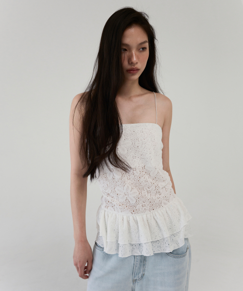 AOPT(アオプト)の「FLORAL LACE RUFFLE TOP - WHITE(Tシャツ/カットソー・レディース・その他・SMALL/MEDIUM)」の3枚目の写真