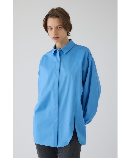 RIM.ARK（リムアーク）の「Oversized asymmetry SH オーバーサイズドアシンメトリーシャツ（シャツ/ブラウス・レディース・チャコールグレー/ライトブルー/ブルー/ホワイト・FREE）」の4枚目の写真