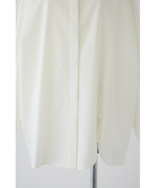 RIM.ARK（リムアーク）の「Oversized asymmetry SH オーバーサイズドアシンメトリーシャツ（シャツ/ブラウス・レディース・チャコールグレー/ライトブルー/ブルー/ホワイト・FREE）」の9枚目の写真