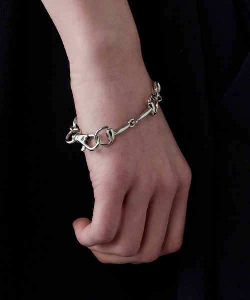 AFF AIVER(エイエフエフアイバー)の「AFF AIVER ホースビットブレスレット MADE IN JAPAN(ブレスレット・メンズ・シルバー・FREE)」の2枚目の写真